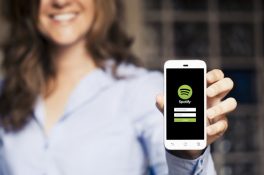Spotify 100 milyon barajını geçti