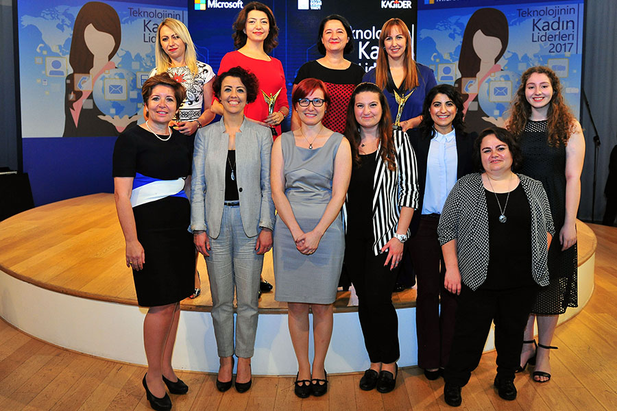 Teknolojinin kadın liderleri ikinci kez ödüllendirildi