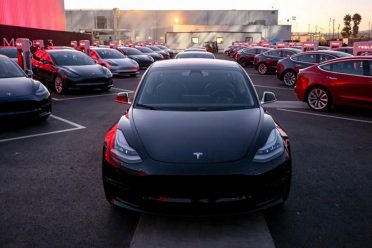Tesla Model 3 satışa sunuldu