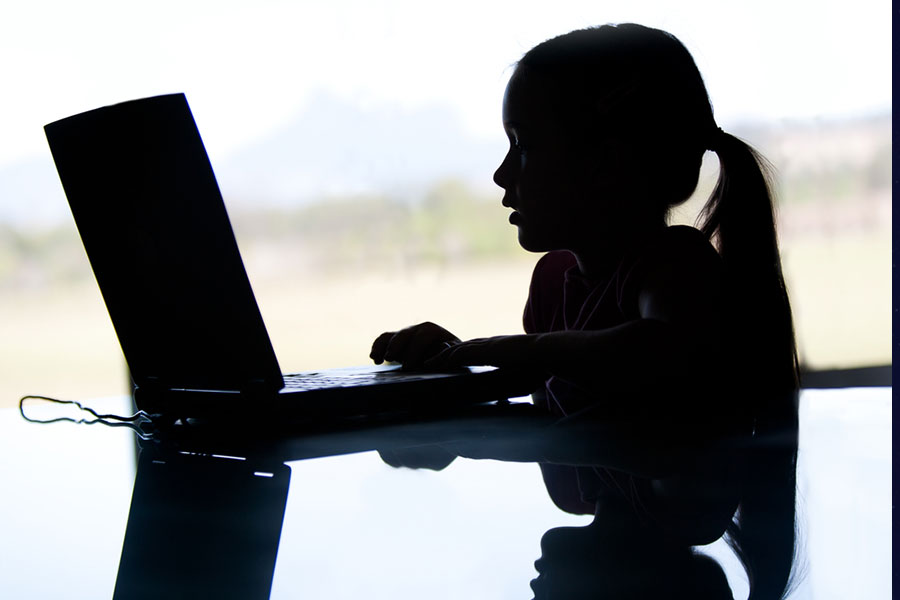 Çocukları internette tehlikeli içeriklerden korumak için öneriler