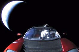Uzaya yollanan Tesla'ya ne olacak?