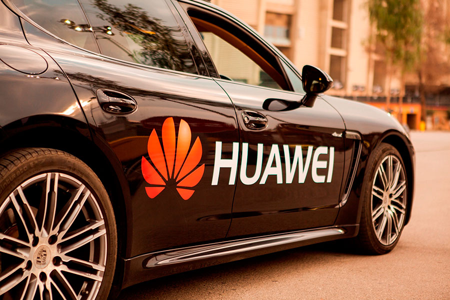 Huawei, akıllı telefonla çalışan otomobili tanıttı