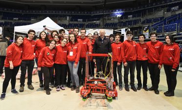 Bosch'tan First Robotics Competition için öğrencilere destek