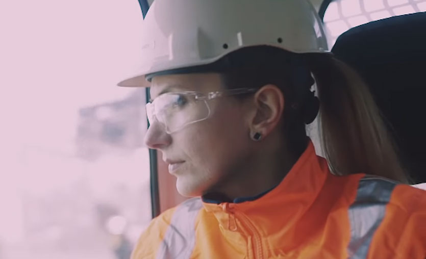 Rönesans Holding'den Dünya Kadınlar Günü'ne özel video