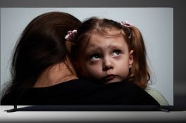 Samsung'tan kadına ve çocuğa şiddete dikkat çeken karar