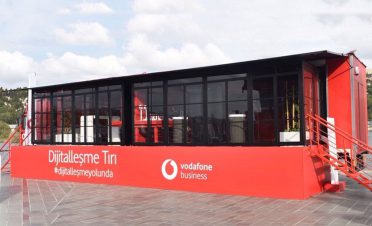 Vodafone, dijitalleşme tırı ile yola çıkıyor