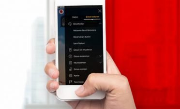 Vodafone'dan müşterilerine görüntülü canlı destek hizmeti: ”Asistanım Yanımda”