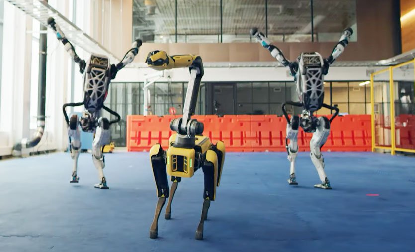 Boston Dynamics robotları dans pistinde buluştu