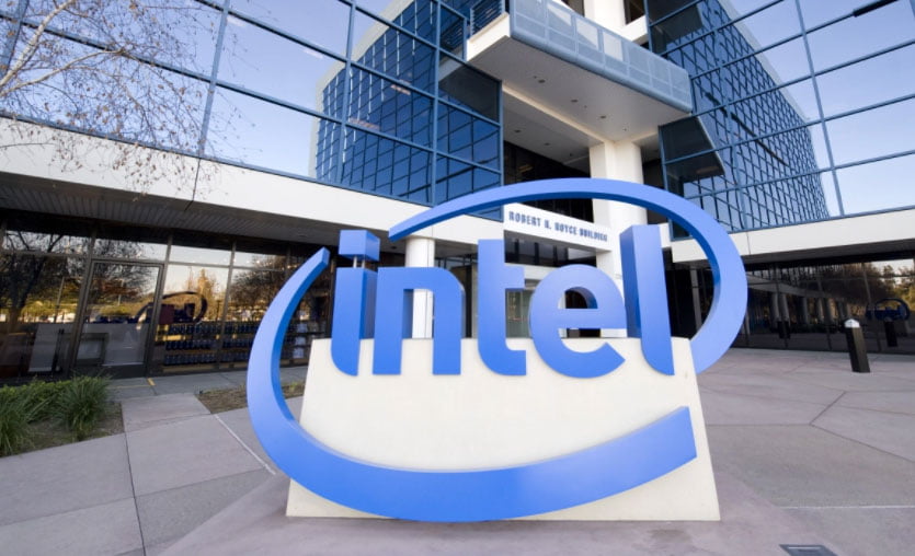 Intel CEO'su değişiyor