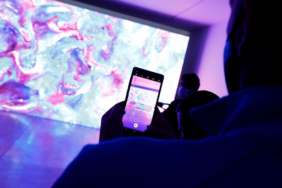 Samsung The Frame katkılarıyla “Makine Hatıraları Uzay” sergisi açılıyor