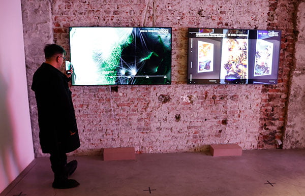 Samsung The Frame katkılarıyla “Makine Hatıraları Uzay” sergisi açılıyor