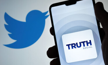 TRUTH Social vs Twitter
